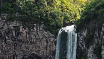 Descubra como aproveitar as cachoeiras de Minas Gerais