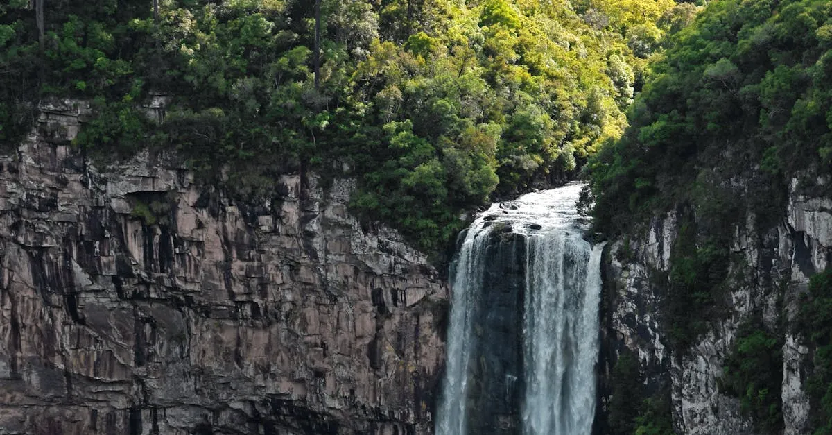 Descubra como aproveitar as cachoeiras de Minas Gerais