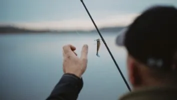 Descubra como é a pesca esportiva em Minas Gerais