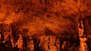 Descubra como visitar as grutas de Minas Gerais agora!