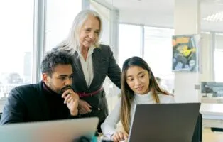 5 sinais de que sua empresa precisa de outsourcing de TI urgente